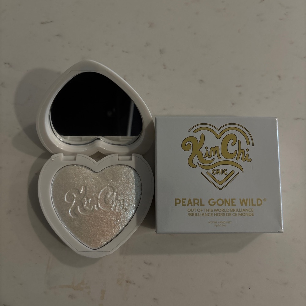KIMCHI CHIC Pearl Gone Wild Highlighter